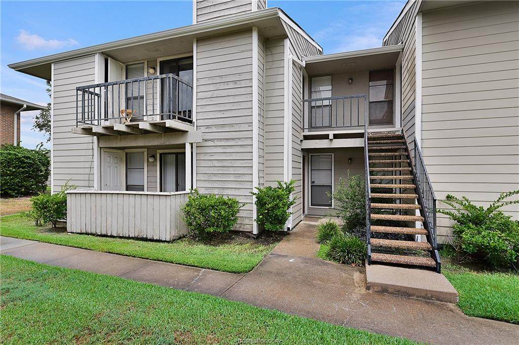 1901 Holleman Drive - Photo 1