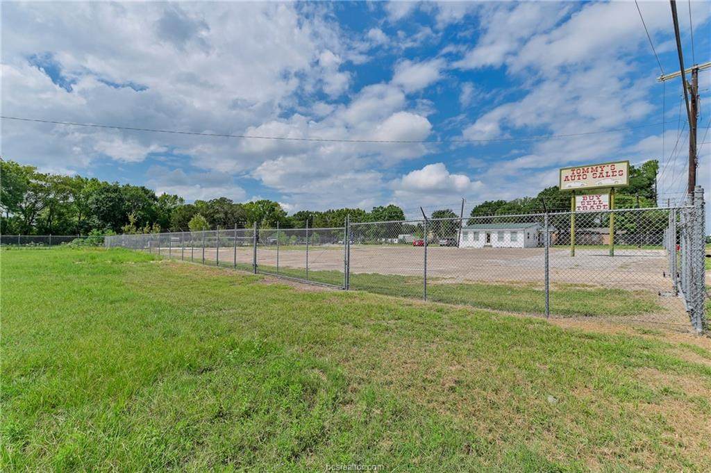 3300 Texas Avenue - Photo 1
