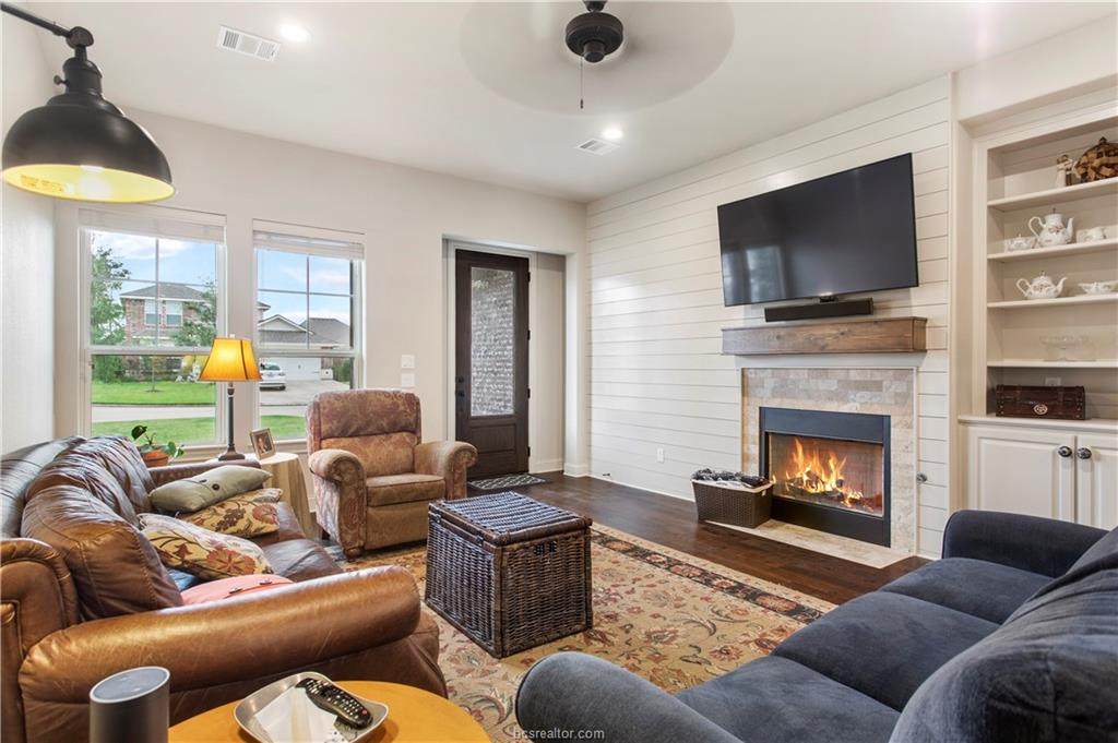2615 Hailes Court - Photo 1