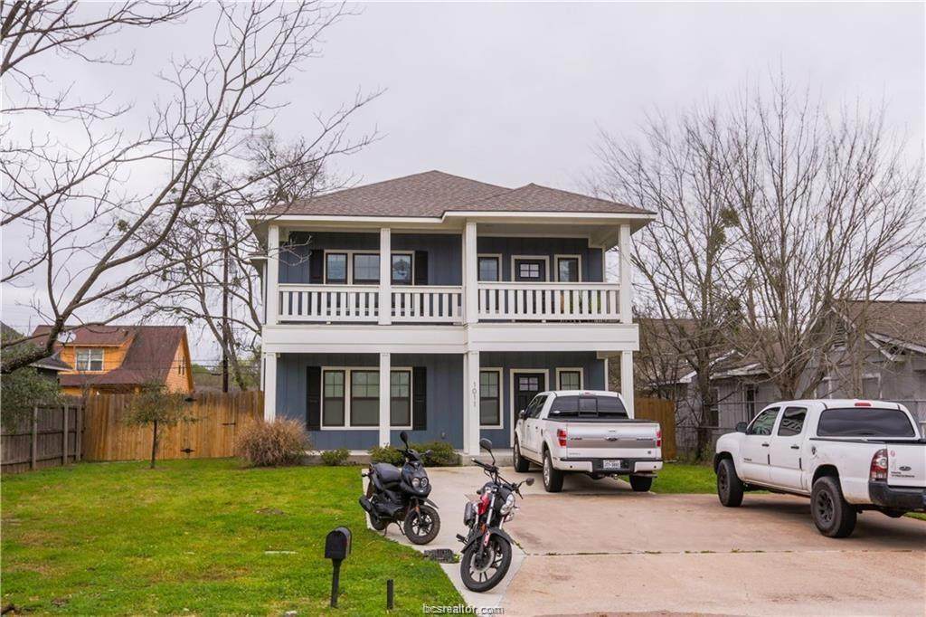 1011 Fairview - Photo 1
