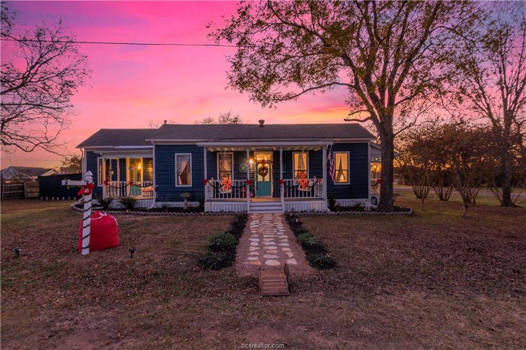 201 Pine Street - Photo 1