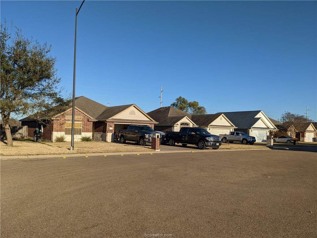 2916 Horseback Court - Photo 1
