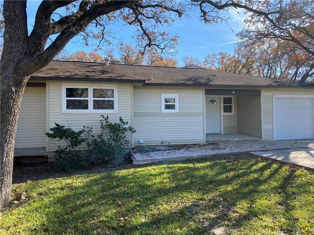 211 Fairway Drive - Photo 1