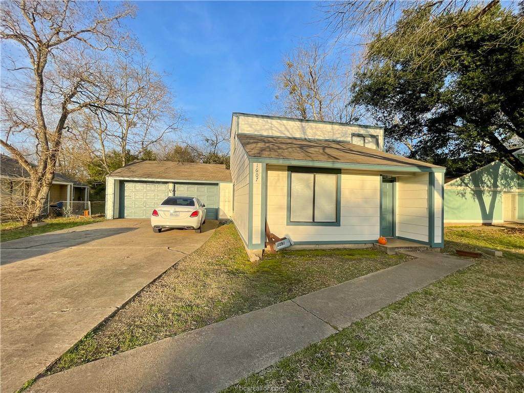 1607 Lemon Tree Lane - Photo 1