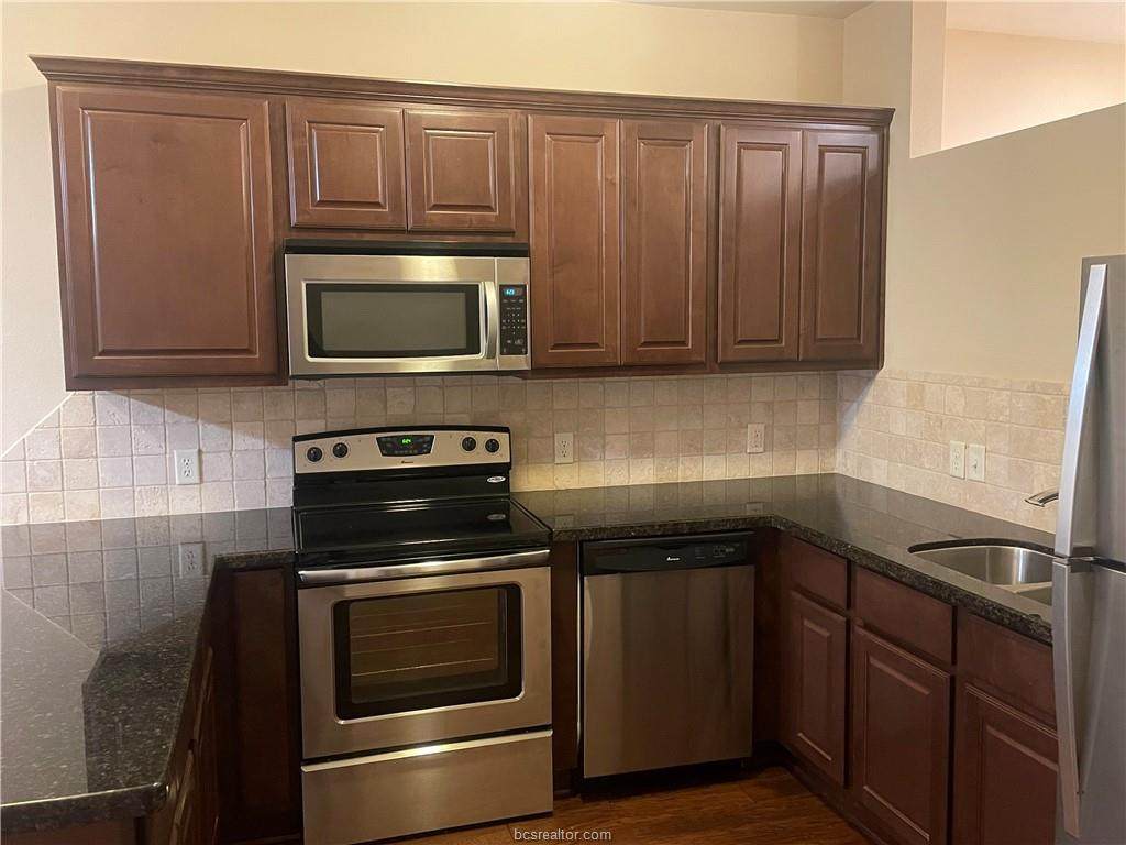 206 Main Street - Photo 1