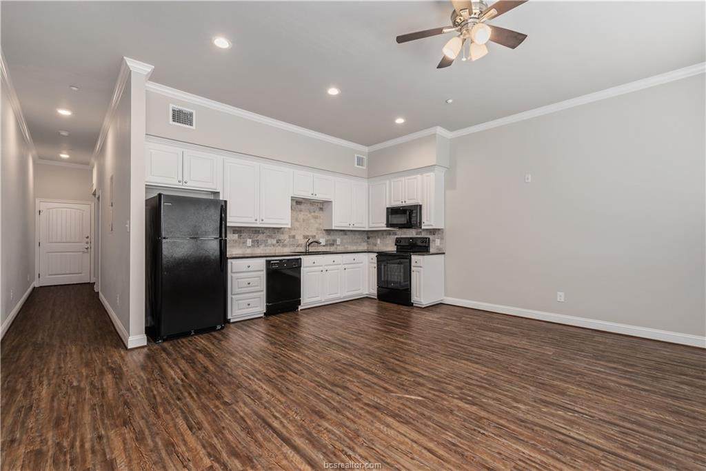 401 North Main - Photo 1