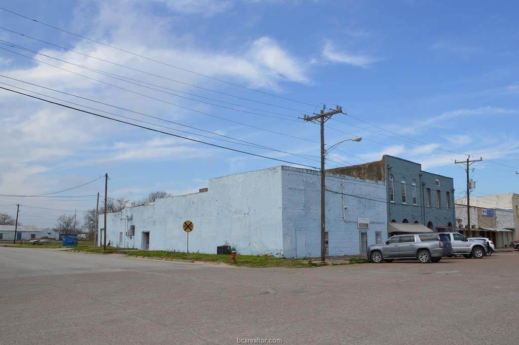 118 10th Street - Photo 1