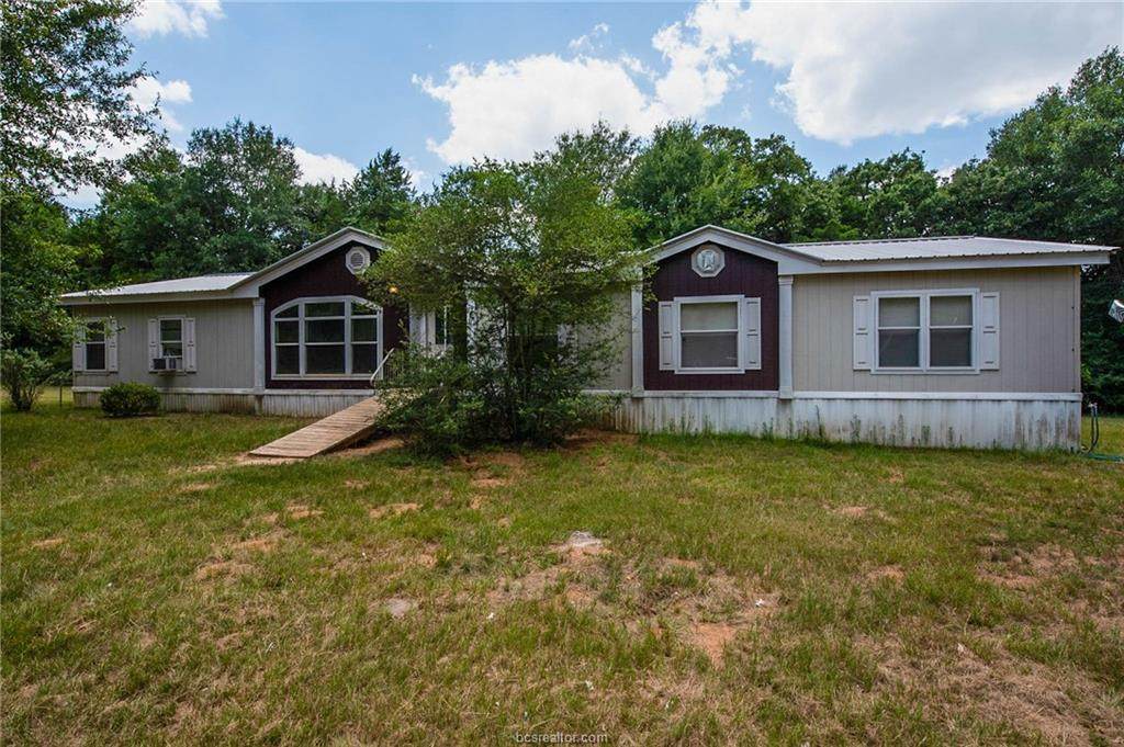 8728 County Road 318 - Photo 1