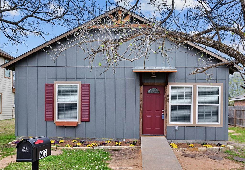 609 Preston Street - Photo 1