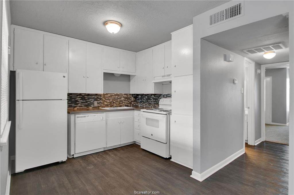 3800 29th Street - Photo 1
