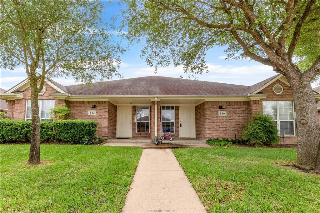 920 Willow Pond Street - Photo 1