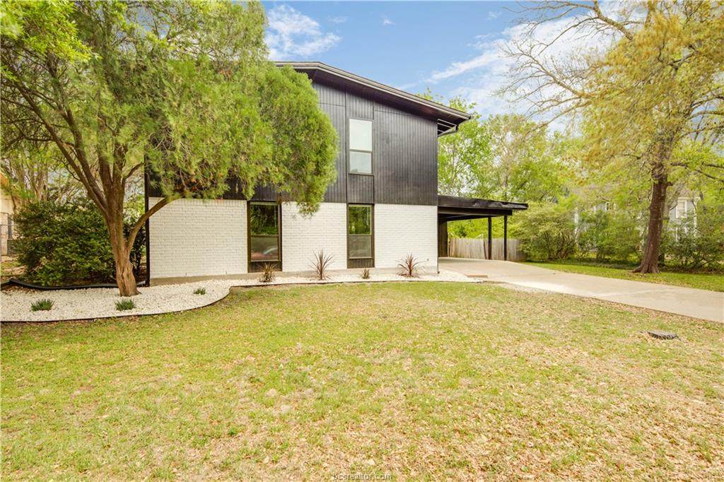 1105 Glade Street - Photo 1