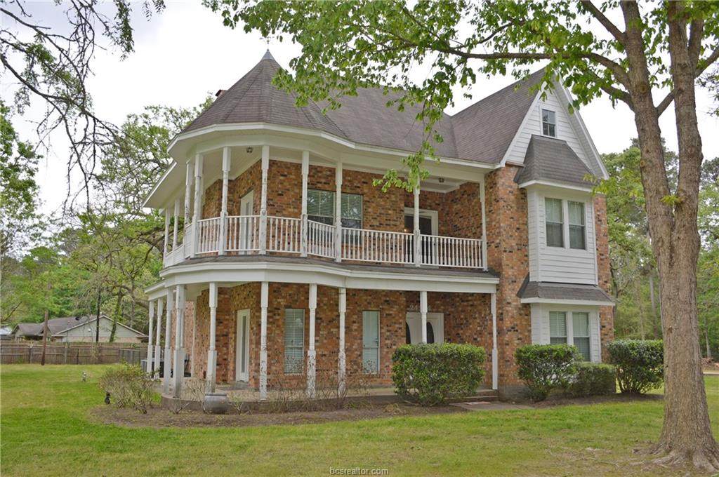 24904 Robinhood - Photo 1