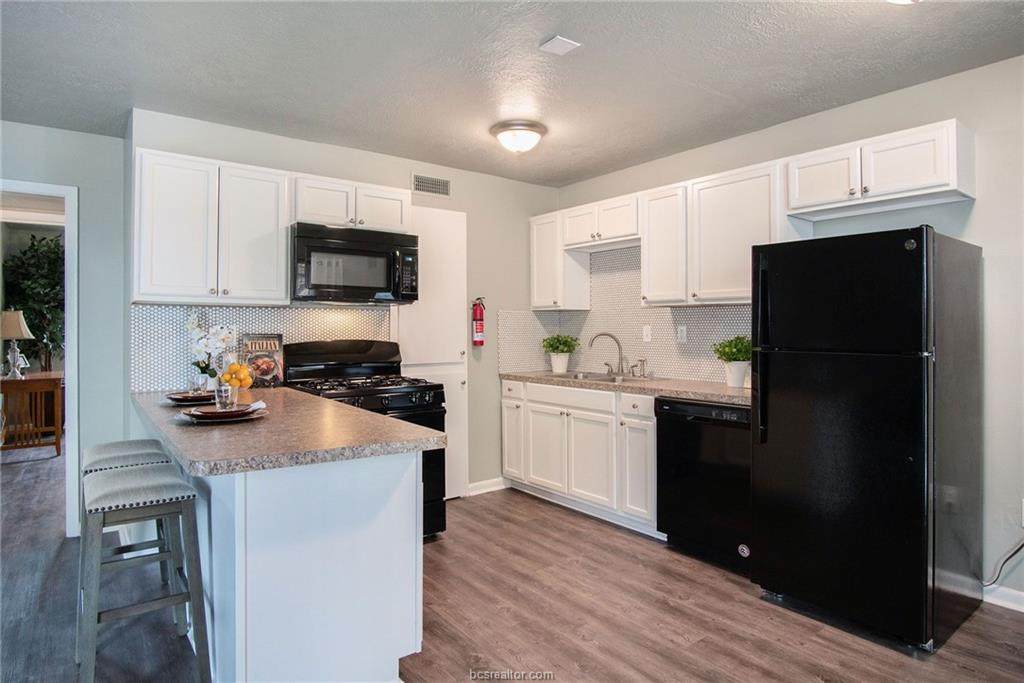 3300 College Avenue - Photo 1