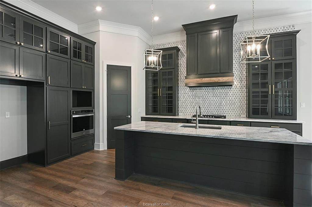 2917 Boxelder Drive - Photo 1