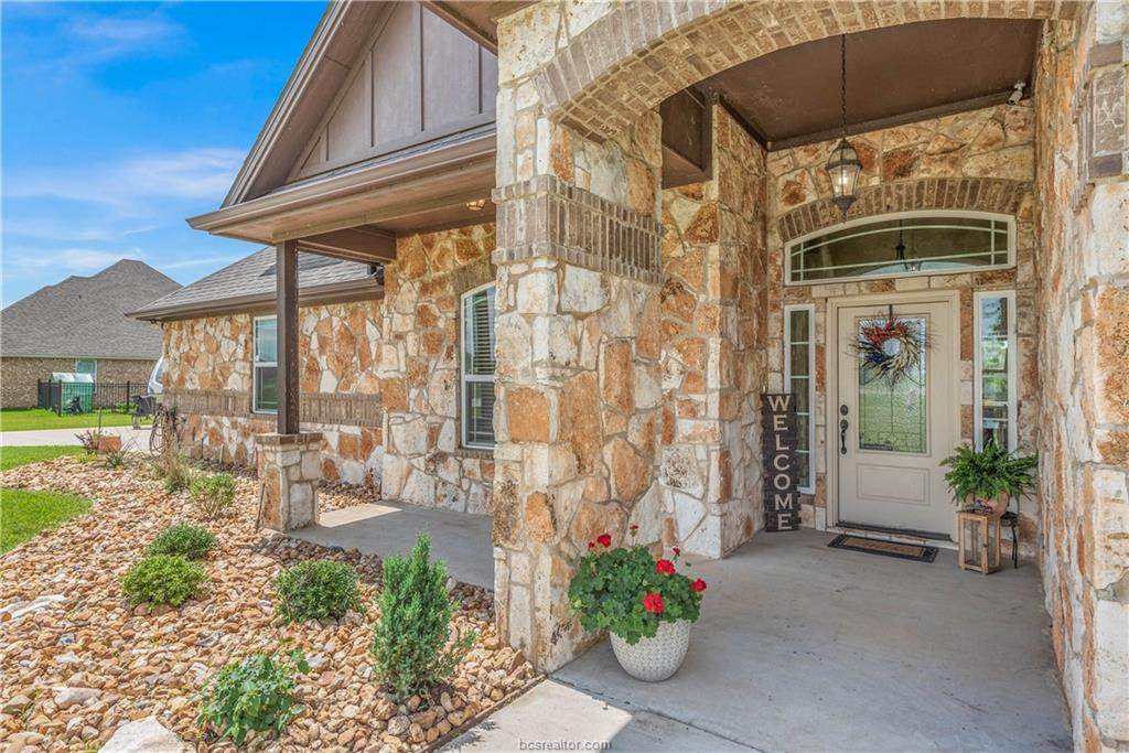 4724 Blazing Trail - Photo 1