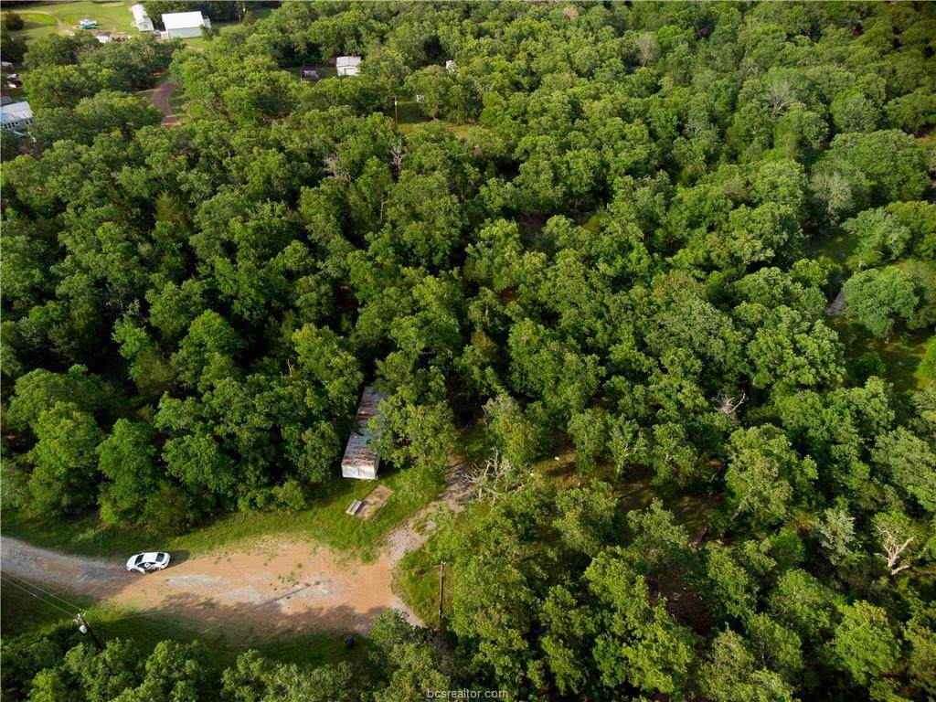 405 Indian Circle - Photo 1