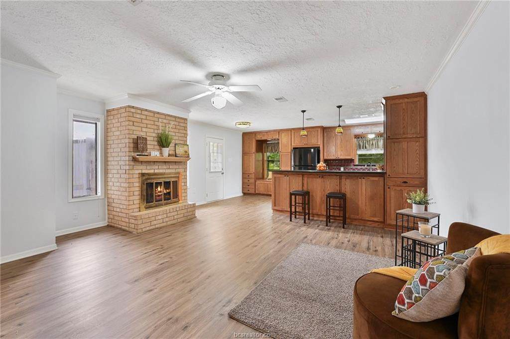 1031 Rose Circle - Photo 1