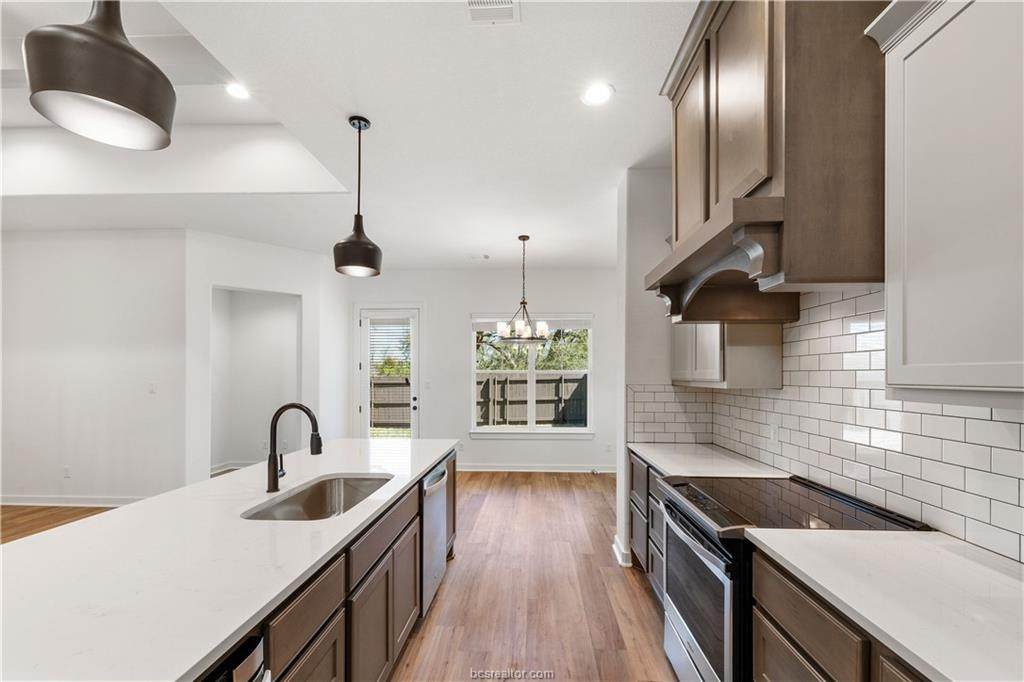 1756 Dakota Lane - Photo 1