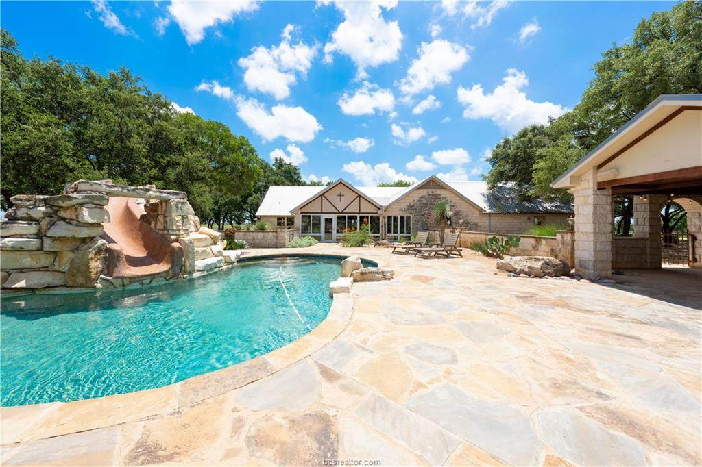 10280 Lark - Photo 1