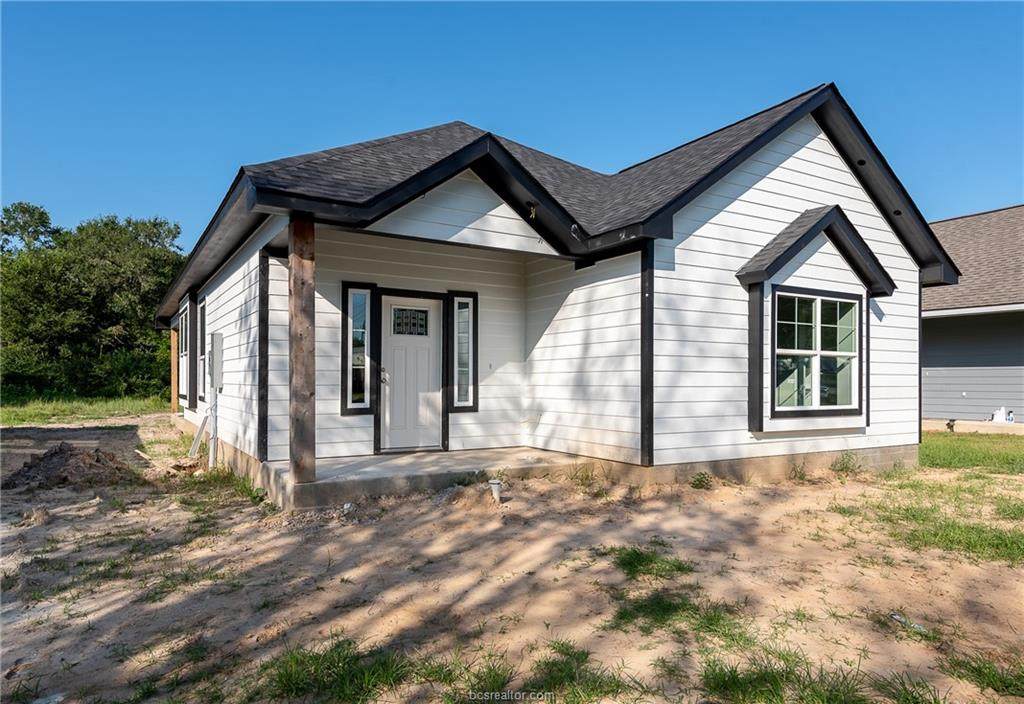 1207 Lincoln Avenue - Photo 1