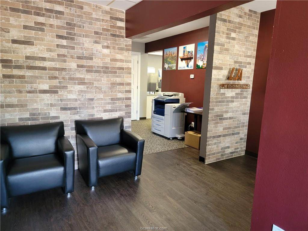 707 Texas Avenue - Photo 1