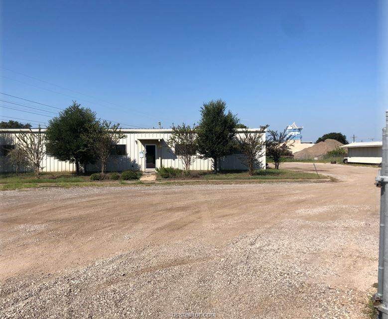 9134 Interstate Drive - Photo 1