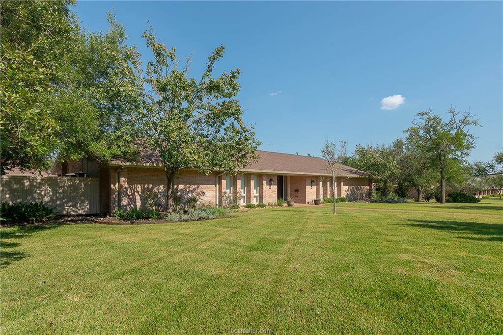 1504 31ST Street - Photo 1