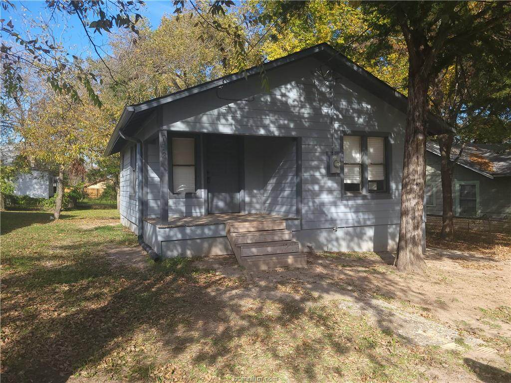 702 21st Street - Photo 1