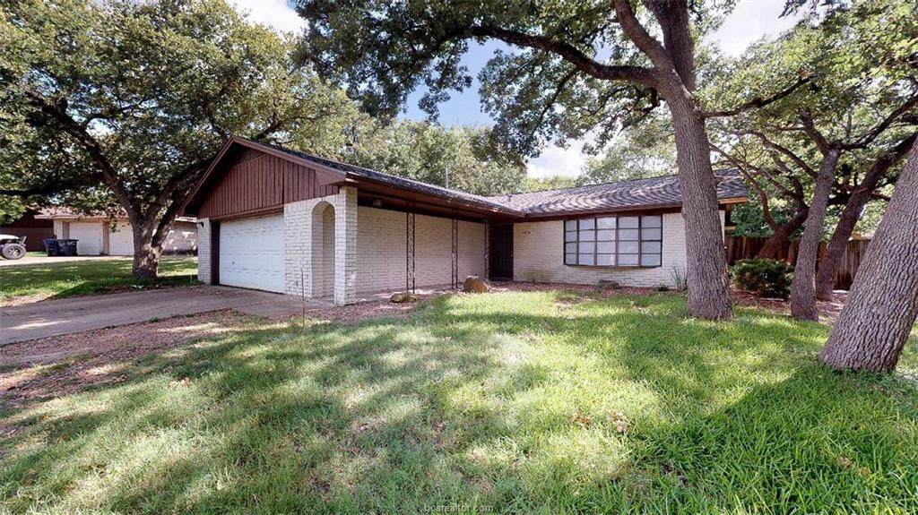 1418 Magnolia - Photo 1