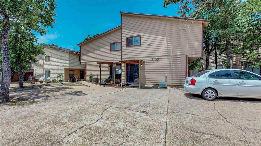 1004 Verde Drive - Photo 1