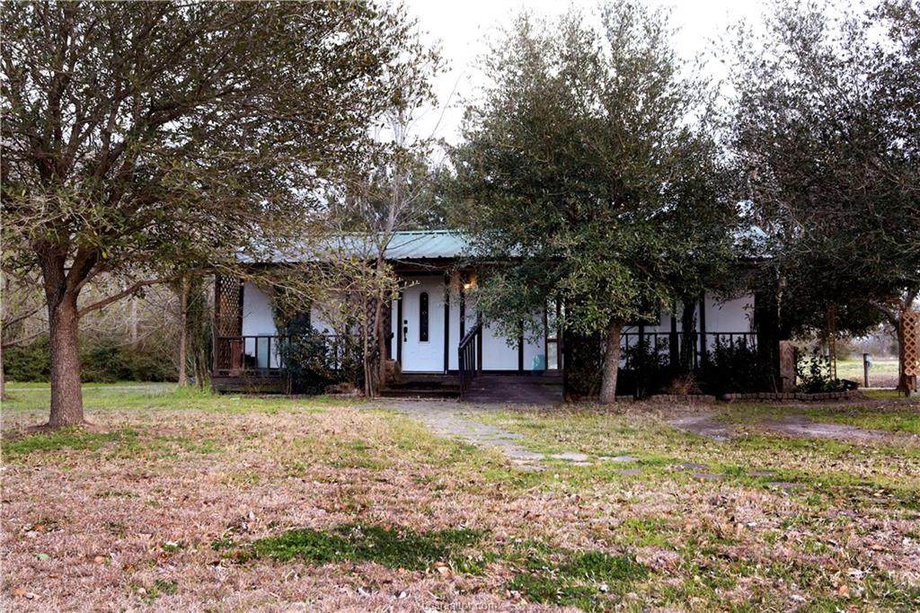 8077 W. Highway 21 - Photo 1