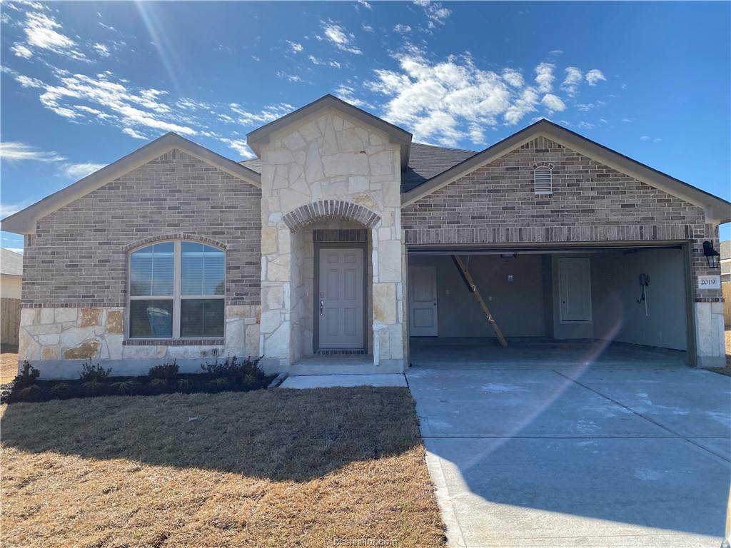 2019 Rock Ridge Avenue - Photo 1