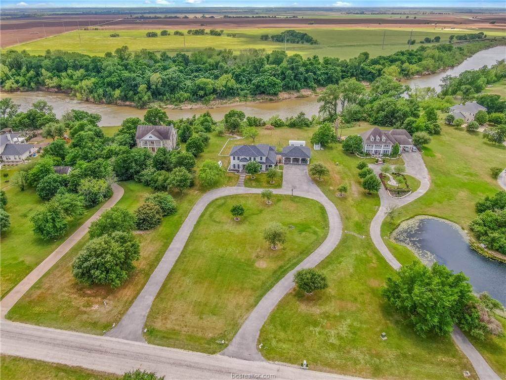 7576 River Ridge Drive - Photo 1