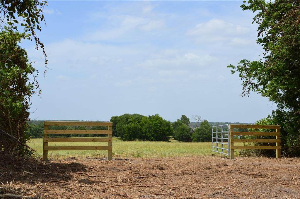 20727 Pickens Rd - Photo 1