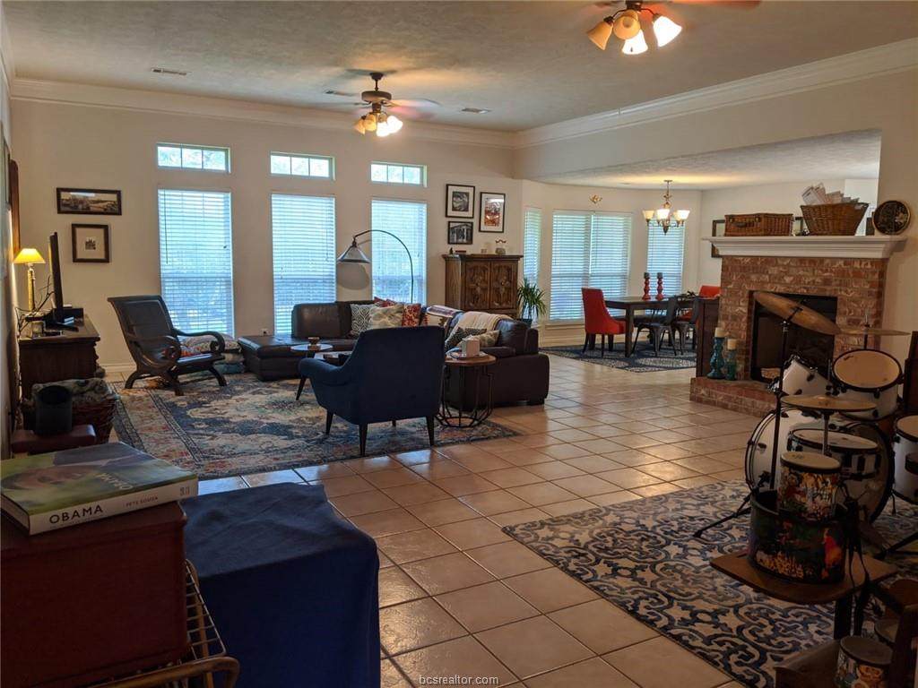 2085 Ravenstone - Photo 1