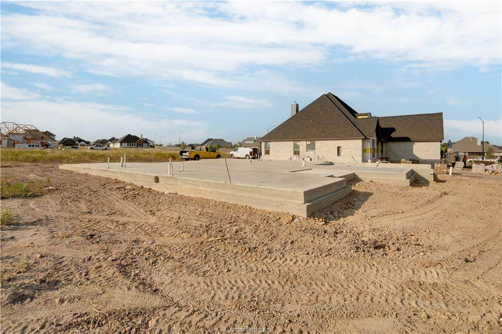 4304 Fox River Lane - Photo 1