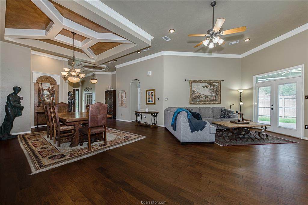 4400 Appleby Place - Photo 1