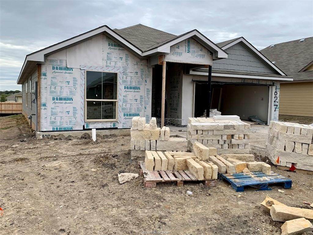 1027 Davy Street - Photo 1