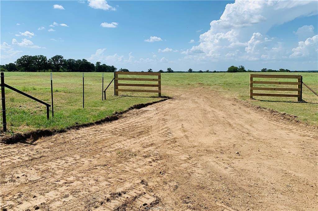 16457 Reagan Loop - Photo 1