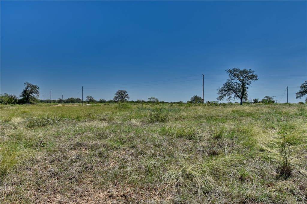 138 Sunny Day Dr - Photo 1