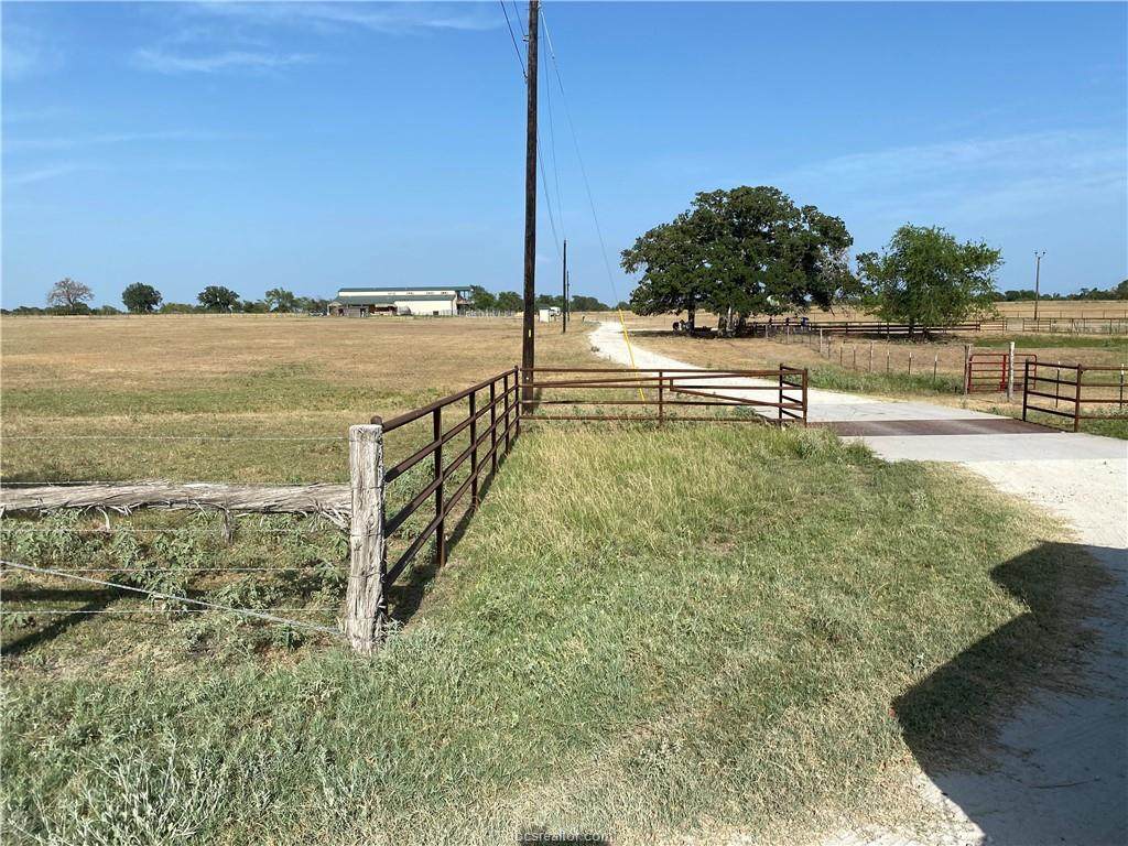 10755 Fm 1452 - Photo 1