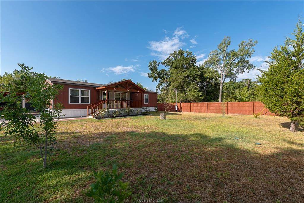 3907 Lakeside Drive - Photo 1
