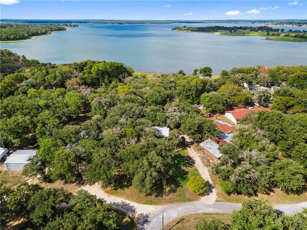 277 Private Road 5887D - Photo 1