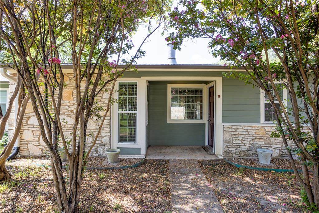 2800 Longmire Drive - Photo 1