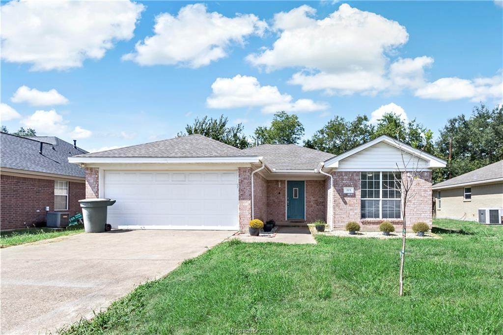 703 Chadley Court - Photo 1