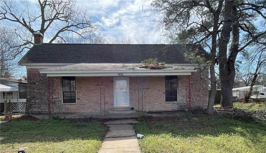 1010 Hanna Street - Photo 1