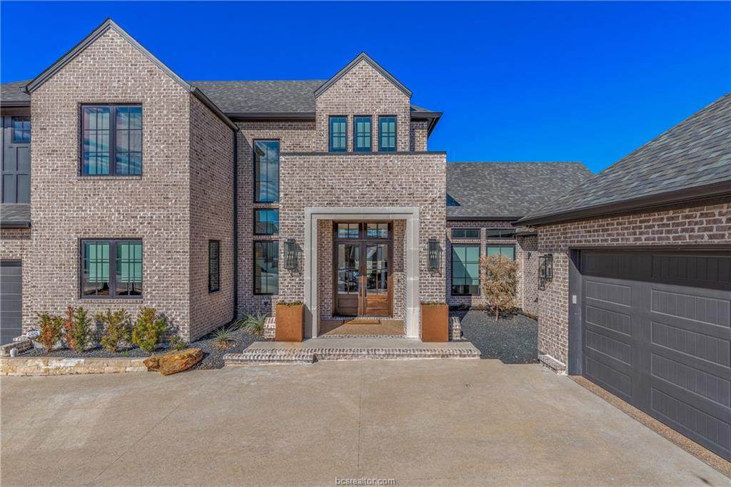 1422 Royal Adelade Drive - Photo 1