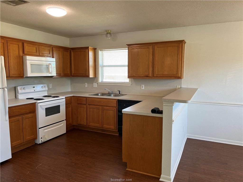 1623 Rock Hollow Loo Rock Hollow - Photo 1
