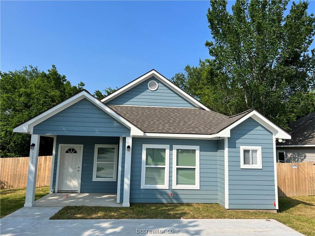 1518 Saunders Street - Photo 1